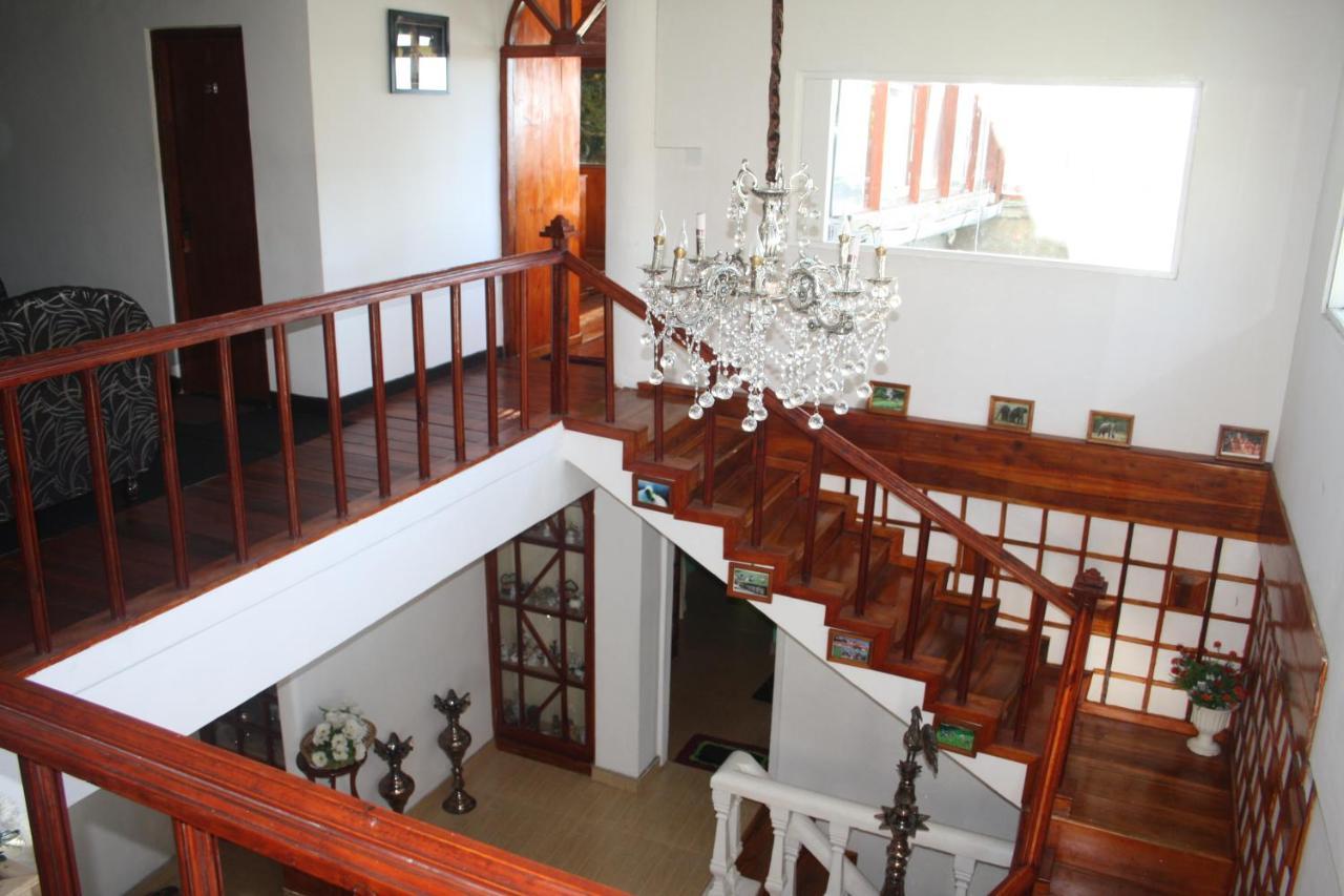 Bezel Bungalow Nuwara Eliya Buitenkant foto