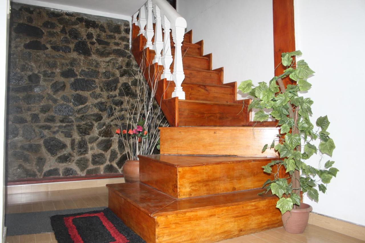 Bezel Bungalow Nuwara Eliya Buitenkant foto