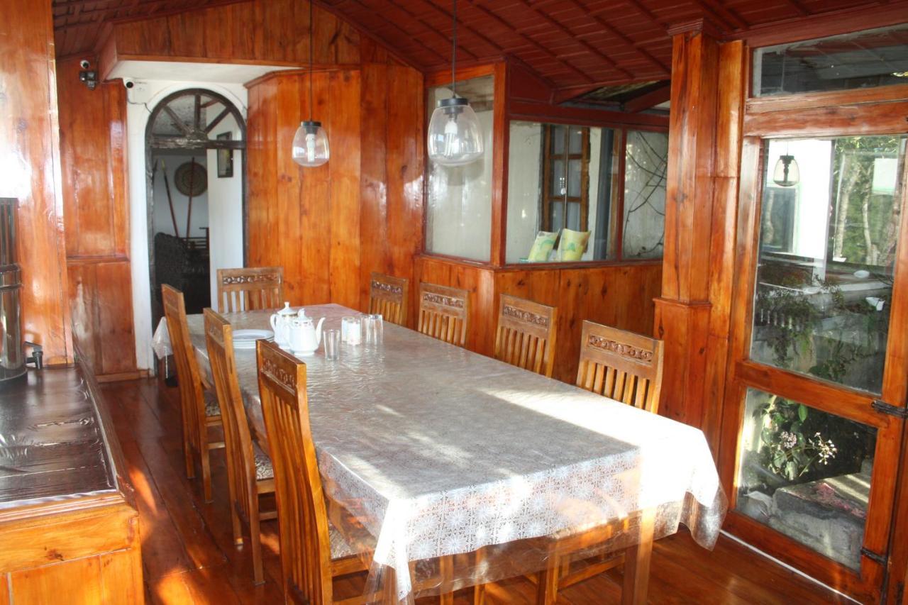 Bezel Bungalow Nuwara Eliya Buitenkant foto